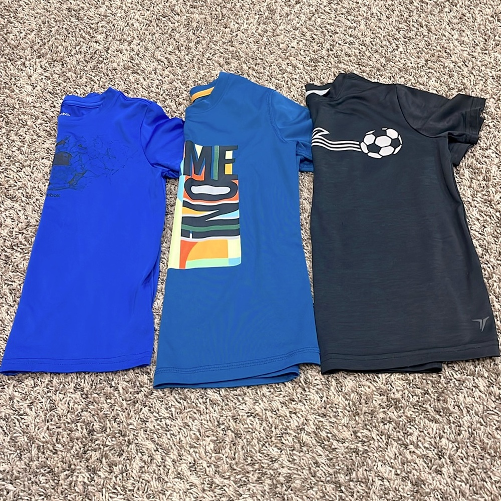 REEBOK/OLD NAVY active tops ⚽️